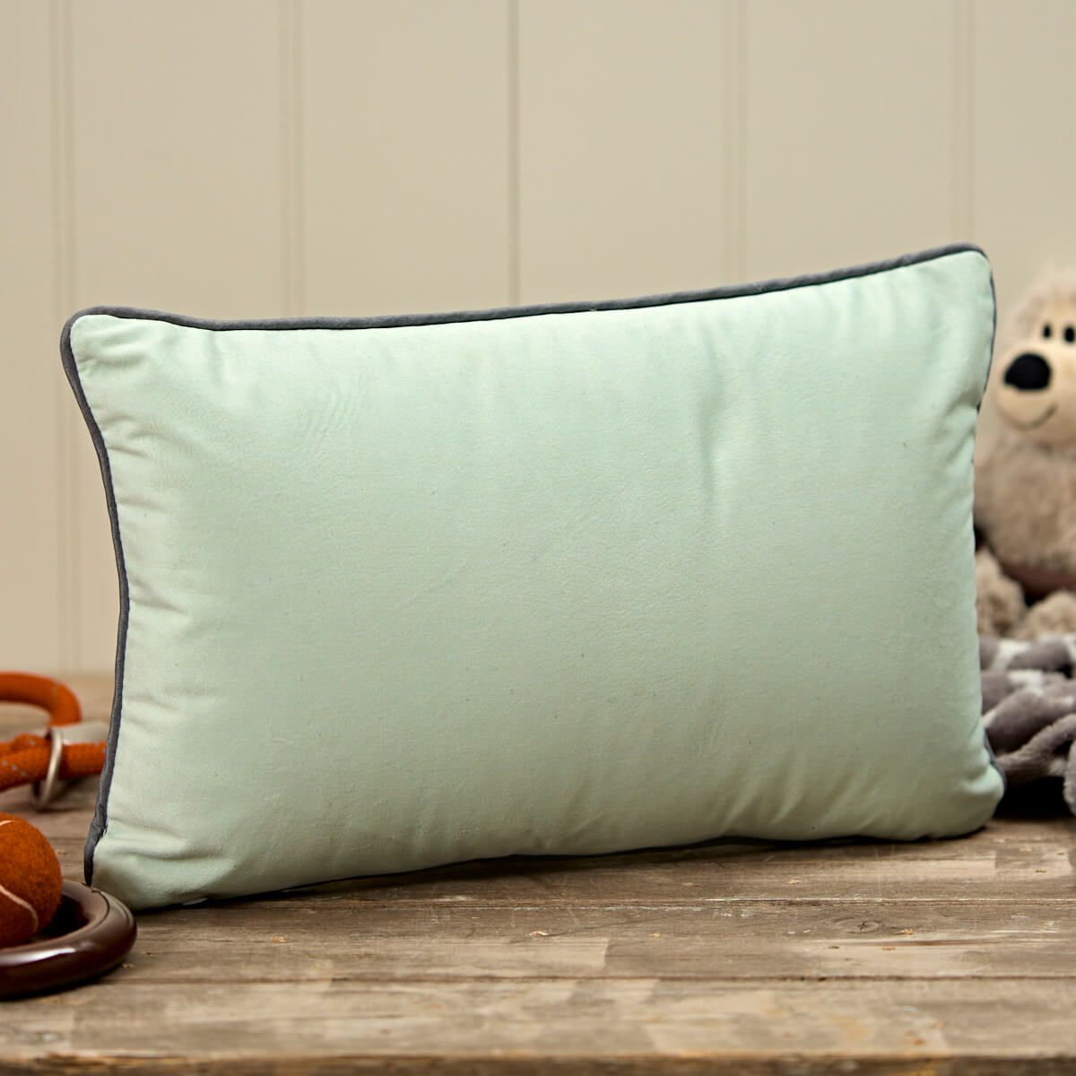 Langs 'Resting from my zoomies' Cushion