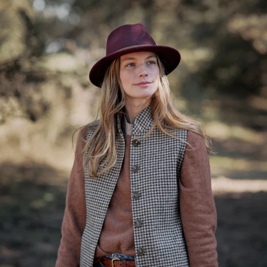 Hicks & Brown Suffolk Fedora Hat (Gamebird Feather)