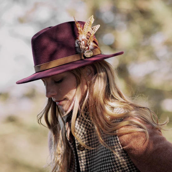 Hicks & Brown Suffolk Fedora Hat (Gamebird Feather)
