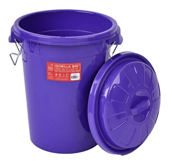 Red Gorilla Bin with Clip Lid - Country Ways