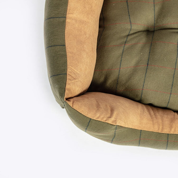 Danish Design Tweed Snuggle Dog Bed