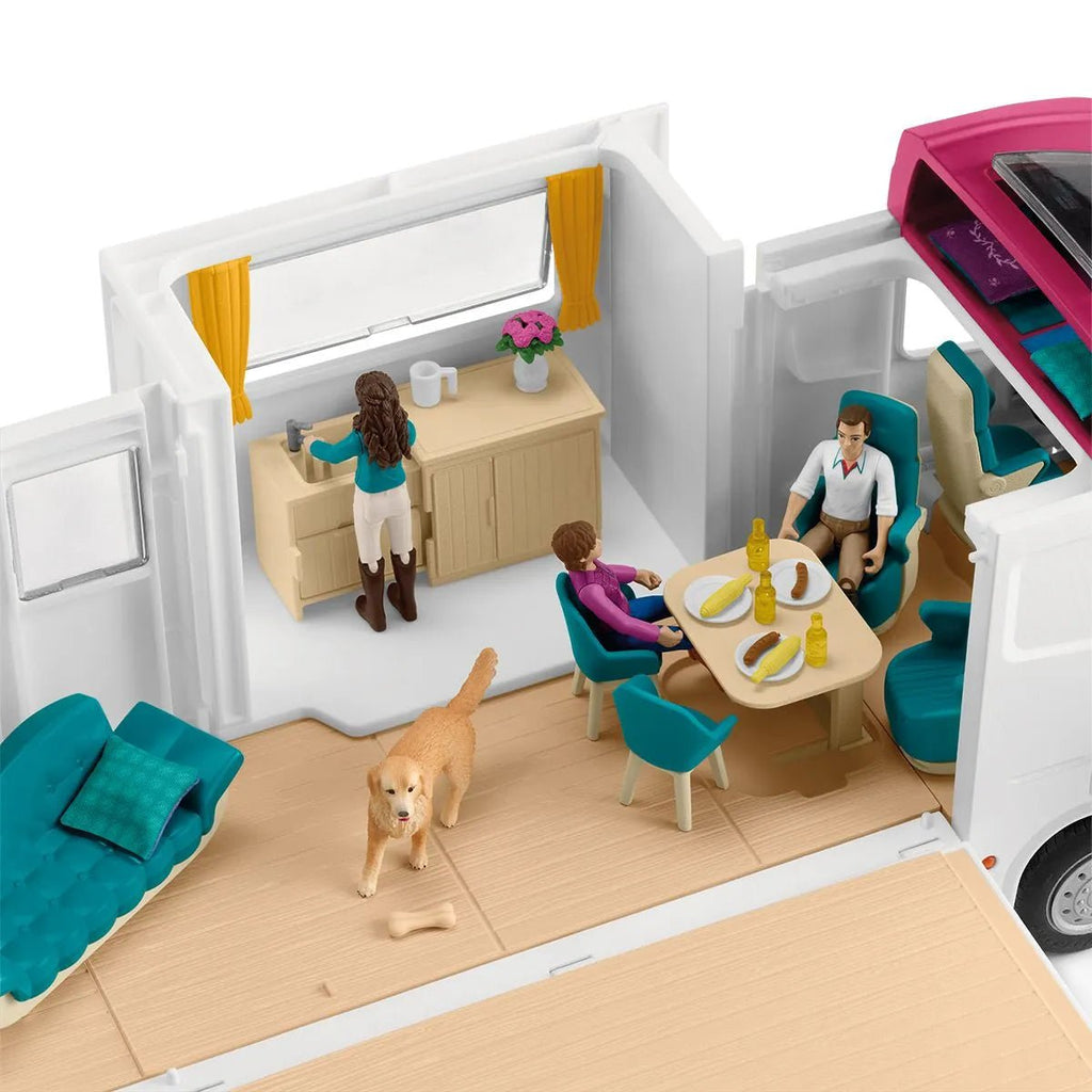 Schleich Horse Club Adventures Transporter - Country Ways